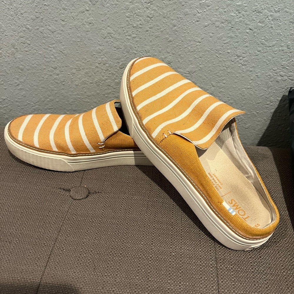 Casual Mustard Yellow TOMS Slip-On Shoes, size 8.5